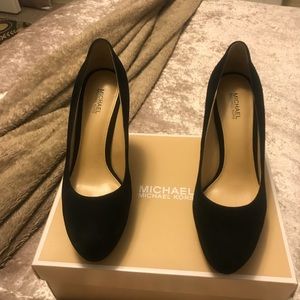 Michael Kor’s pumps